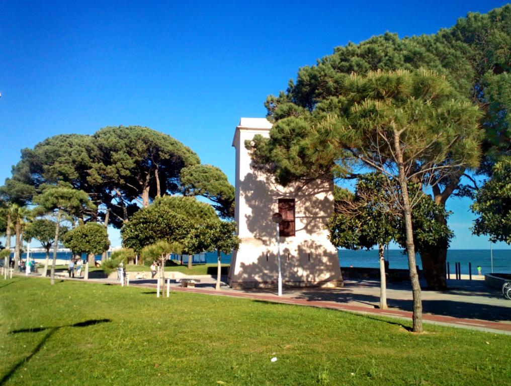 La Torre - Villa Rosamar Beach Cambrils Bagian luar foto