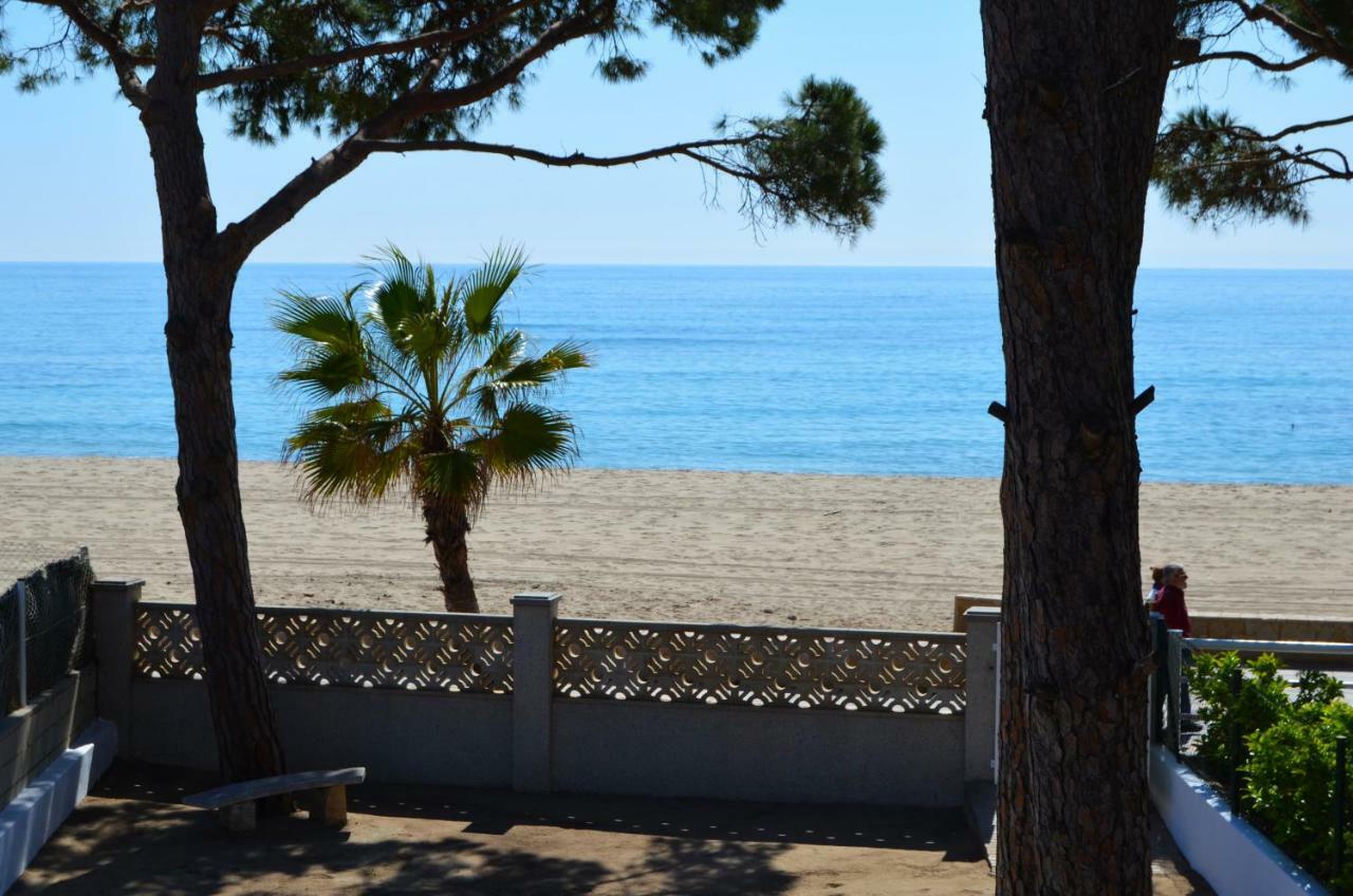 La Torre - Villa Rosamar Beach Cambrils Bagian luar foto