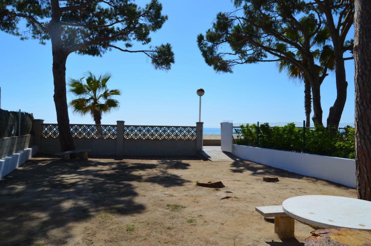La Torre - Villa Rosamar Beach Cambrils Bagian luar foto